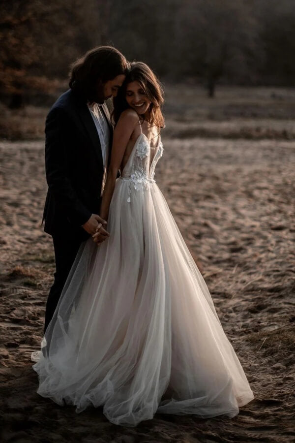 Tulle A Line V Neck Spaghetti Straps Lace Appliques Rustic Wedding Dresses, PW489 image 3