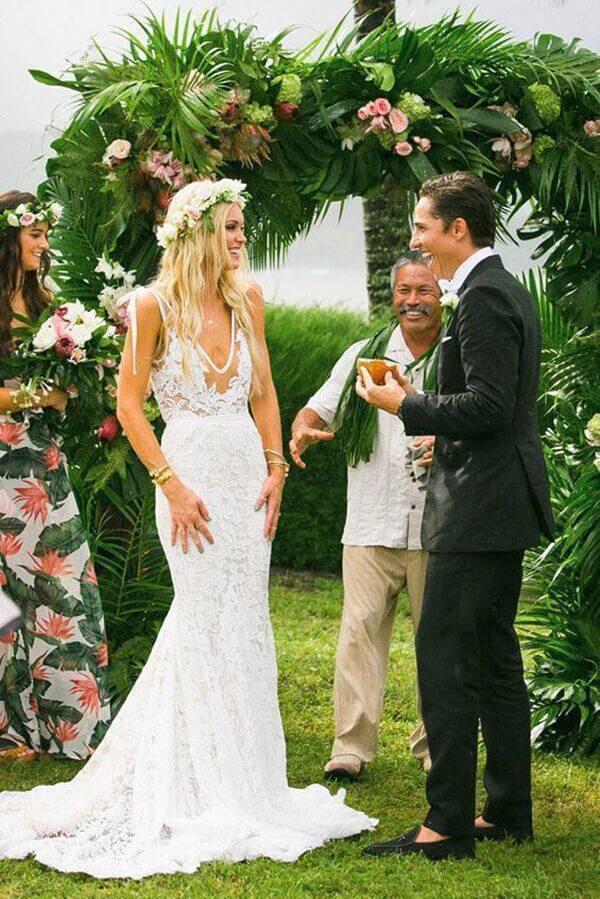 Ivory Lace Mermaid V Neck Country Wedding Dresses Wedding Gowns PW275 Promnova US12 As Picture