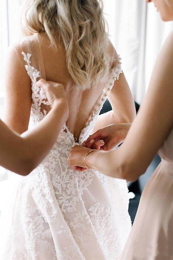 19+ Backless Lace Wedding Dress