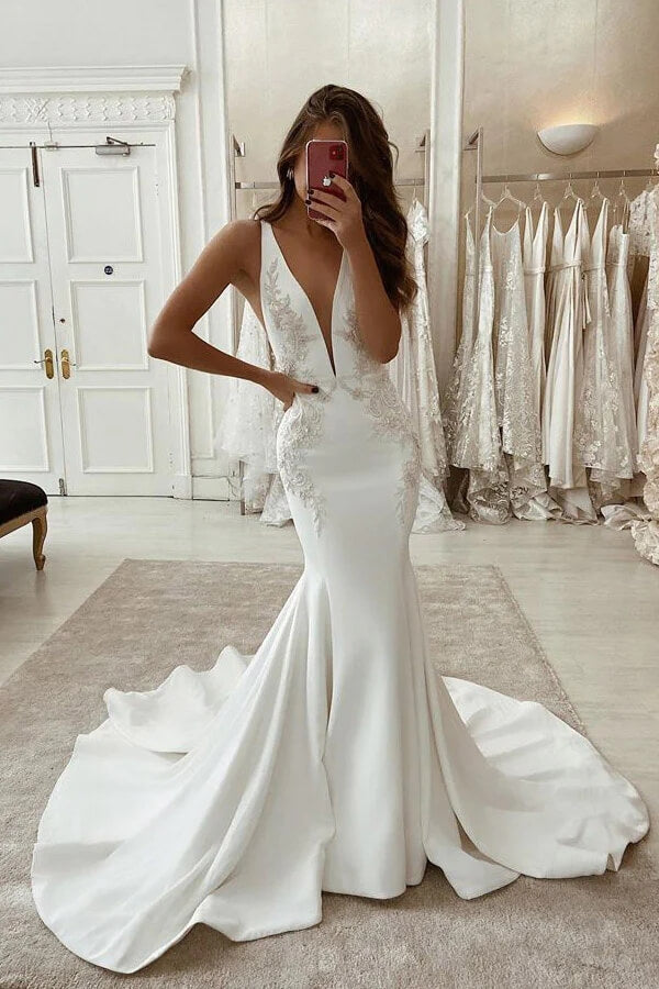 Sexy White Deep V-neck Spaghetti Straps Appliques Mermaid Wedding Dress